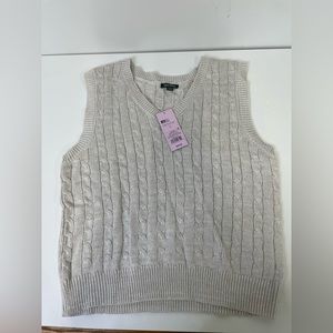 Wild Fable Grey Sweater Vest, Size L
Condition: Never worn, New with Tags